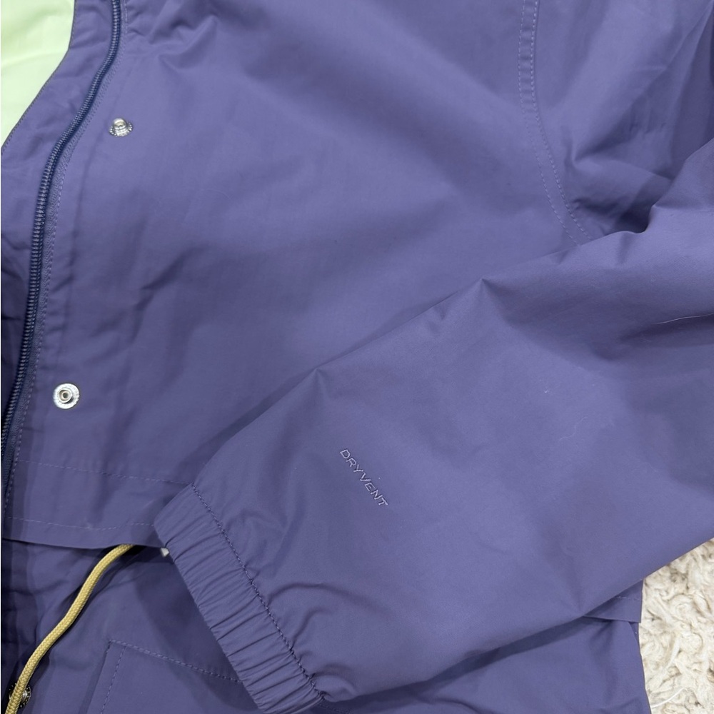 The North Face Women’s M66 Utility Rain Jacket - Picture 4 of 8